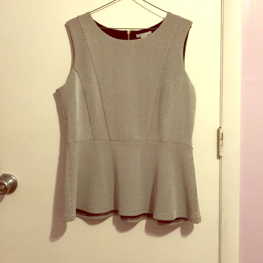 Short Sleeved Black & White Top